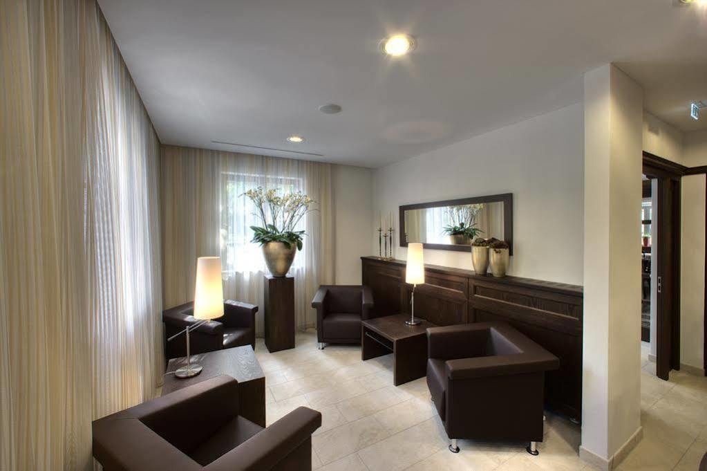 Restaurant & Hotel Engelkeller Memmingen Bagian luar foto